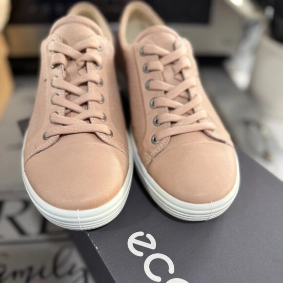 Ecco Shoes - New Women`s ECCO Soft 7 W Casual Sneaker 430833, New in Box, Size 9-9.5